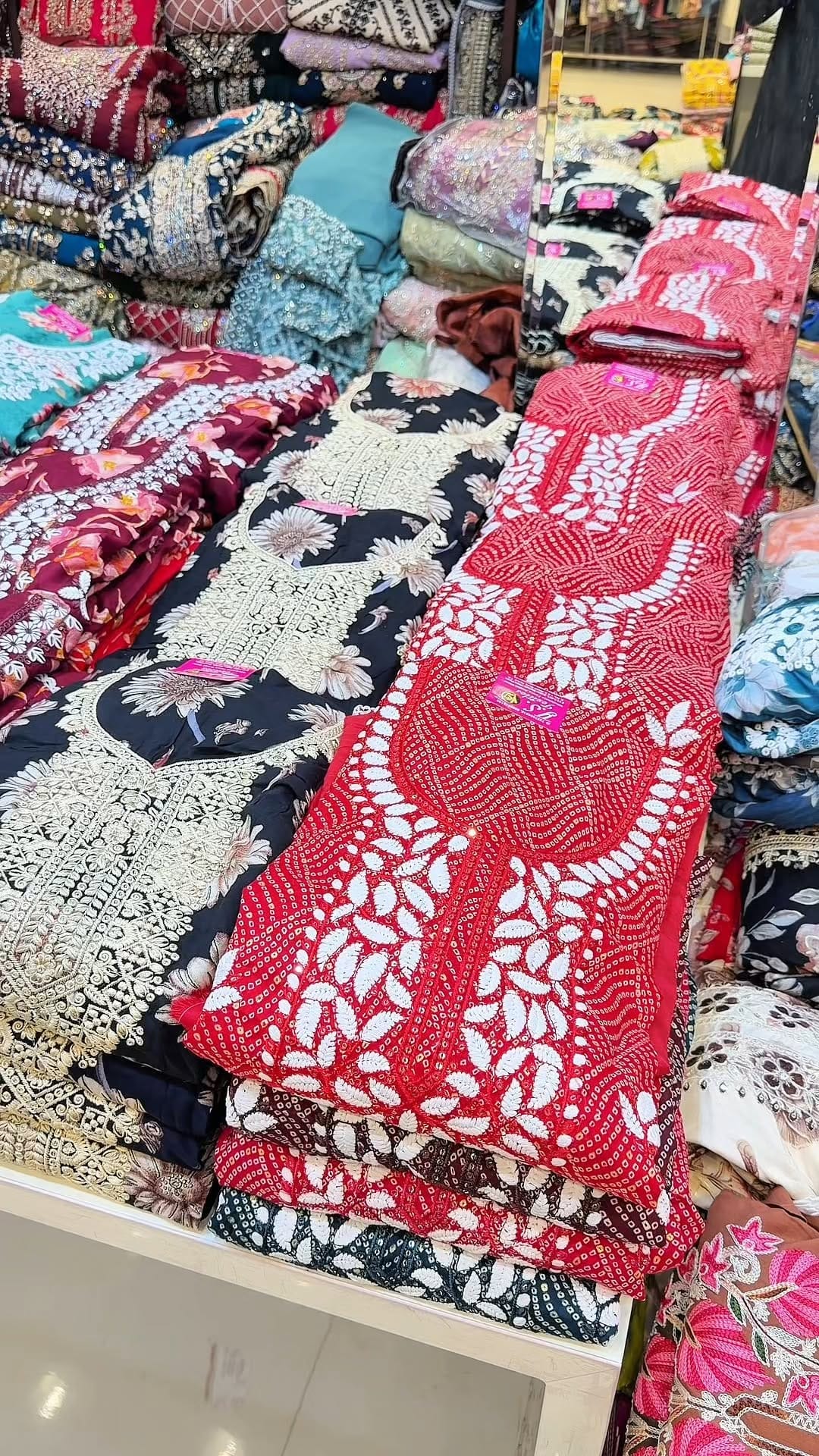 Post 3 by ys textile on Instagram (video)