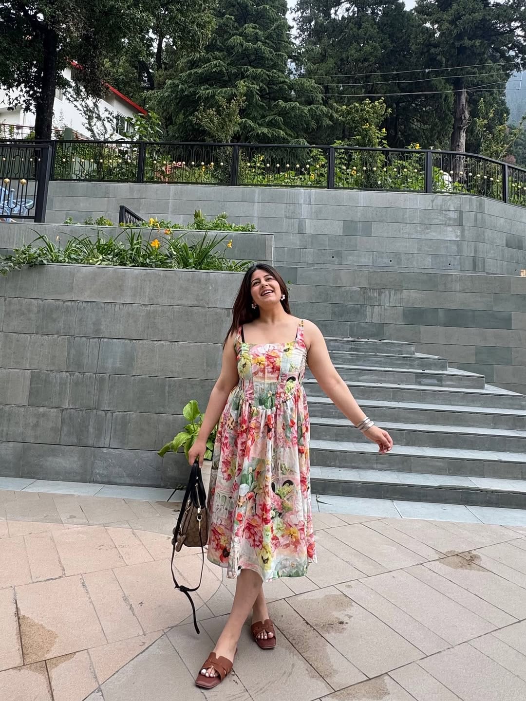Post 8 by Rushali 👒 on Instagram (carousel)