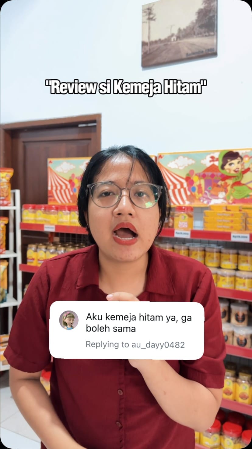 Post 7 by Romlah Oleh Oleh Jakarta on Instagram (video)