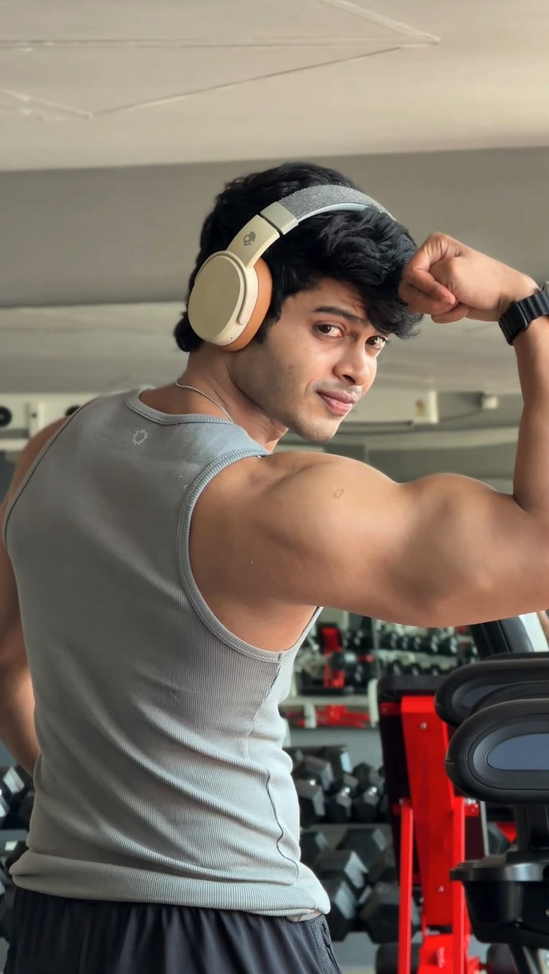 Post 3 by Vivek Ks on Instagram (video)