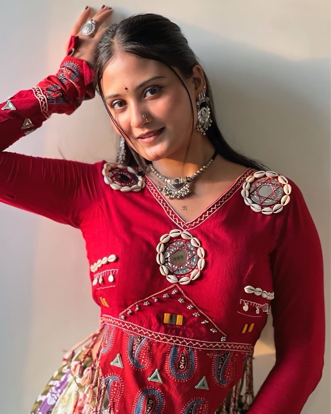 Post 10 by Siddhi Prajapati on Instagram (carousel)