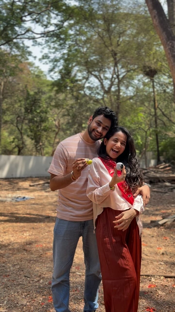 Post 7 by Vidhi & Vaibhav | Couple Content Creators ✨🧿 on Instagram (video)