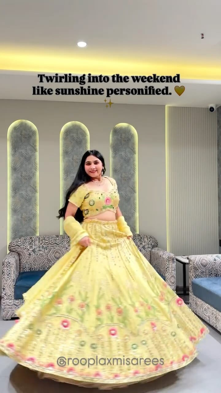 Post 7 by Rooplaxmi Sarees on Instagram (video)