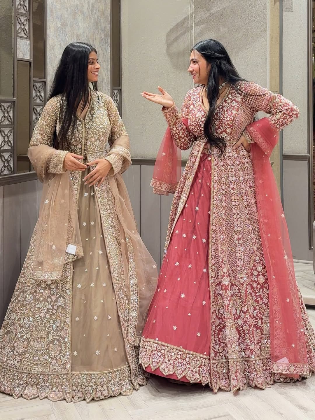 Post 10 by Rooplaxmi Sarees on Instagram (carousel)