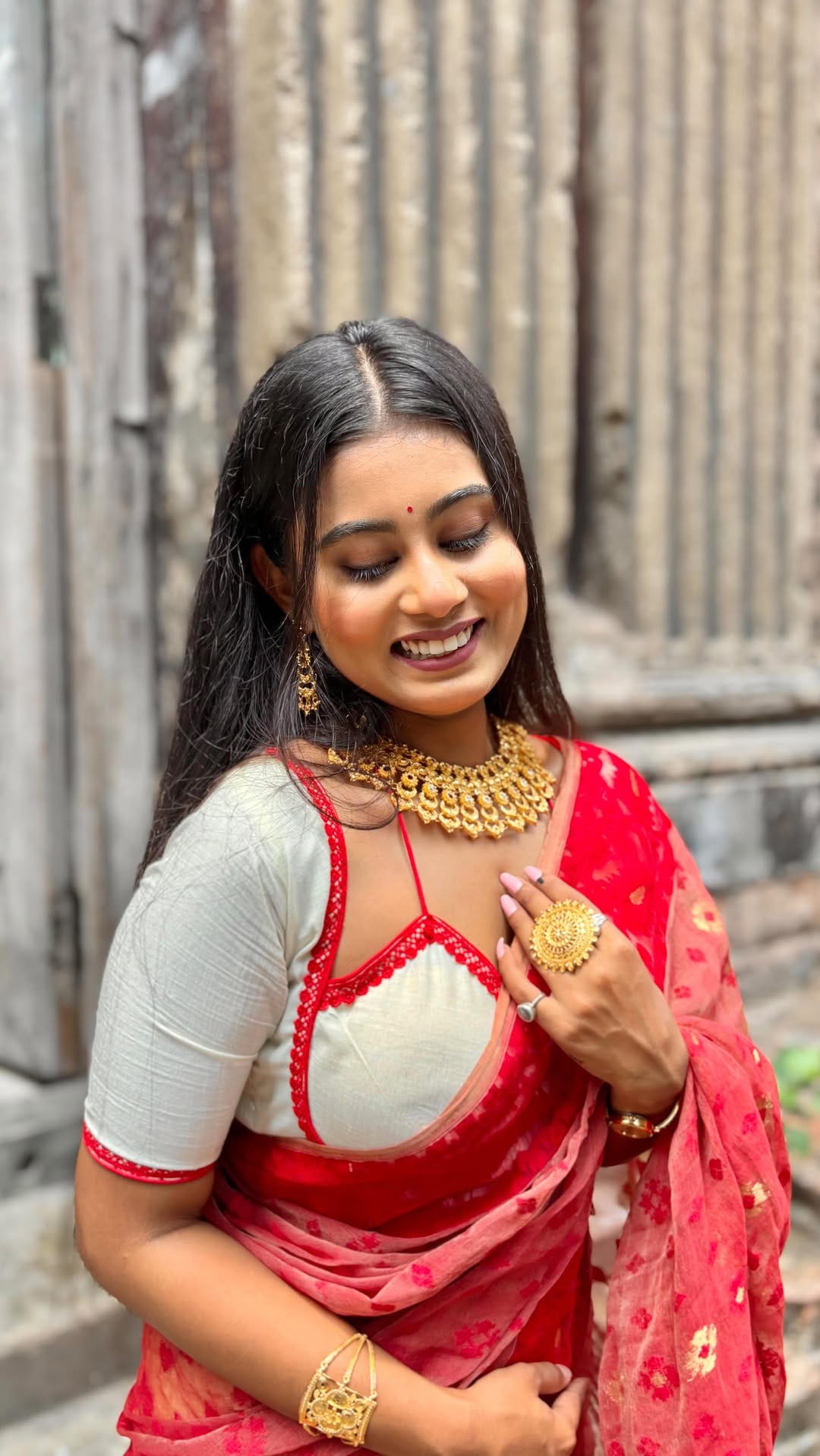Post 10 by Trisha Roy on Instagram (video)
