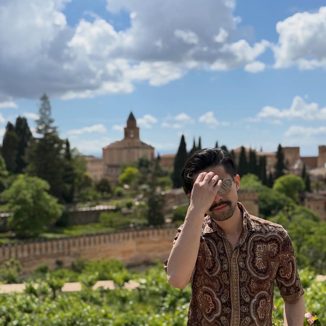 Post 6 by 𝓢𝓪𝓻𝓽𝓸𝓻𝓲𝓪𝓵𝓟𝓱𝓲𝓵 on Instagram (image)