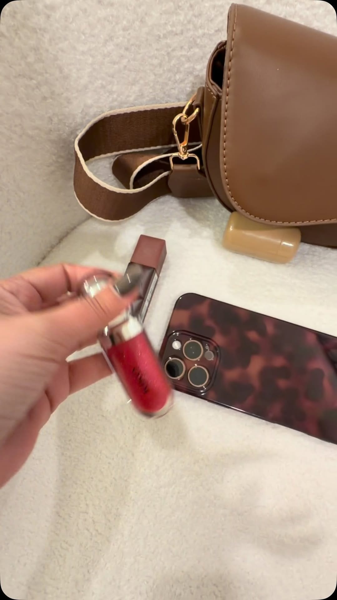 Post 9 by Amanda glam on Instagram (video)