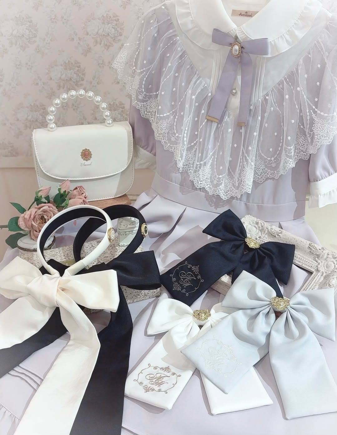 Post 9 by Amavel池袋店 on Instagram (carousel)