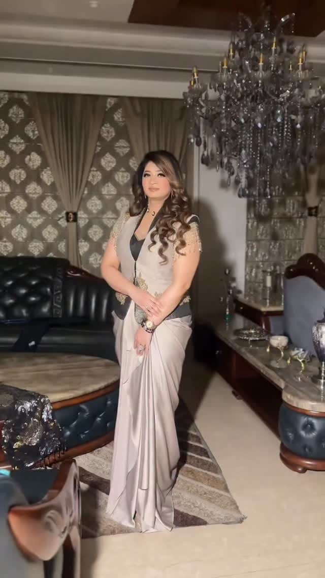 Post 10 by DresStoryBySisters on Instagram (video)