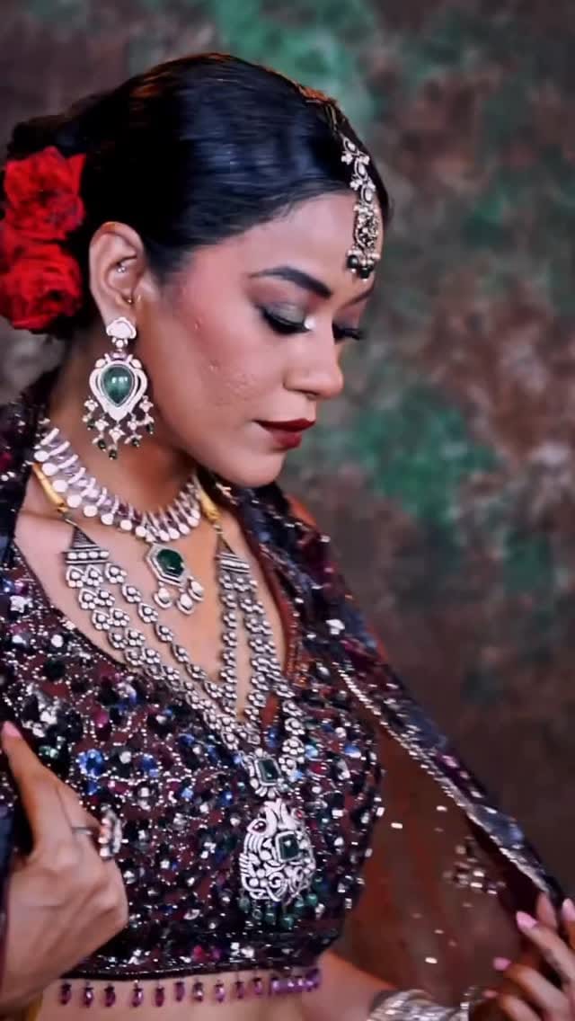 Post 10 by Flyrobe Hyderabad | Rent.Wear.Repeat. on Instagram (video)