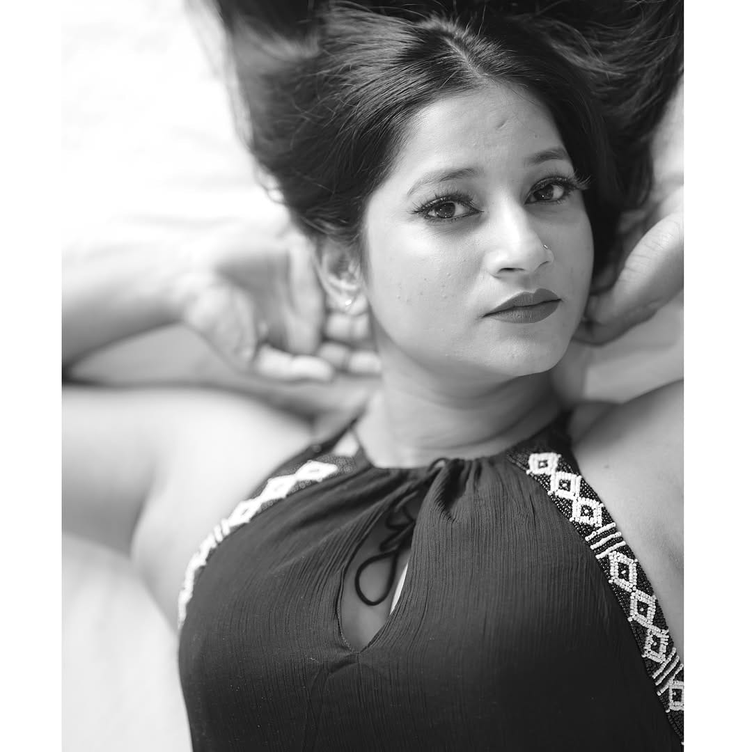 Post 6 by Priya Sharma🔹 on Instagram (carousel)