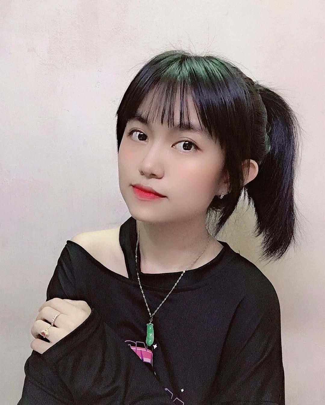Post 8 by Cô Em NhàBên Aka MochiMochi on Instagram (image)