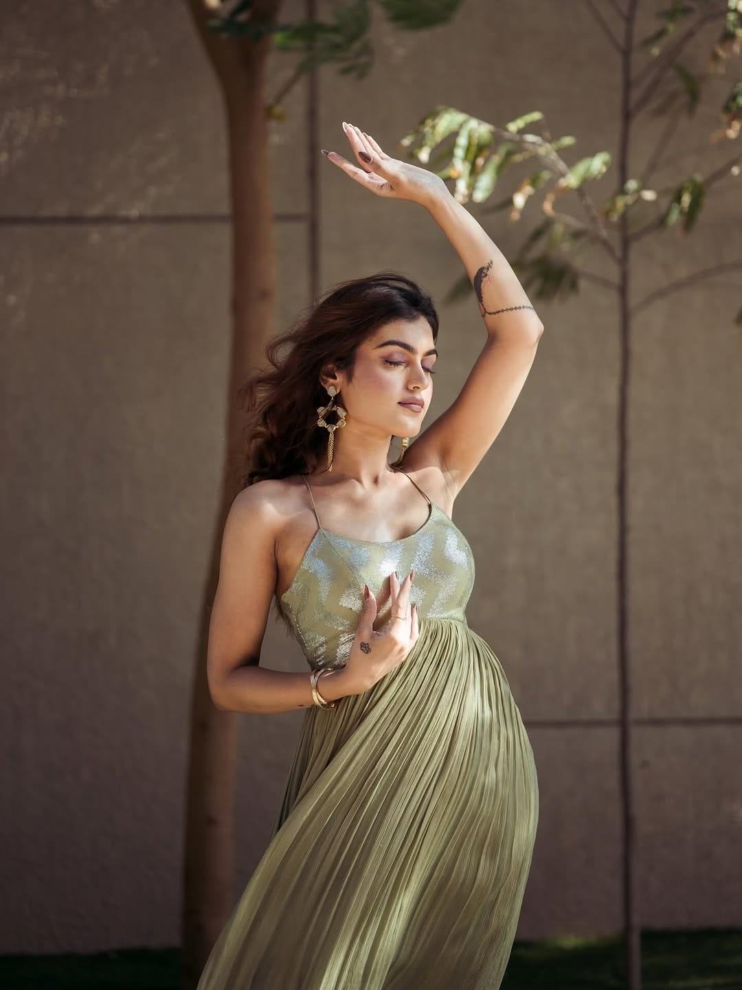 Post 8 by Simran Lulla on Instagram (carousel)