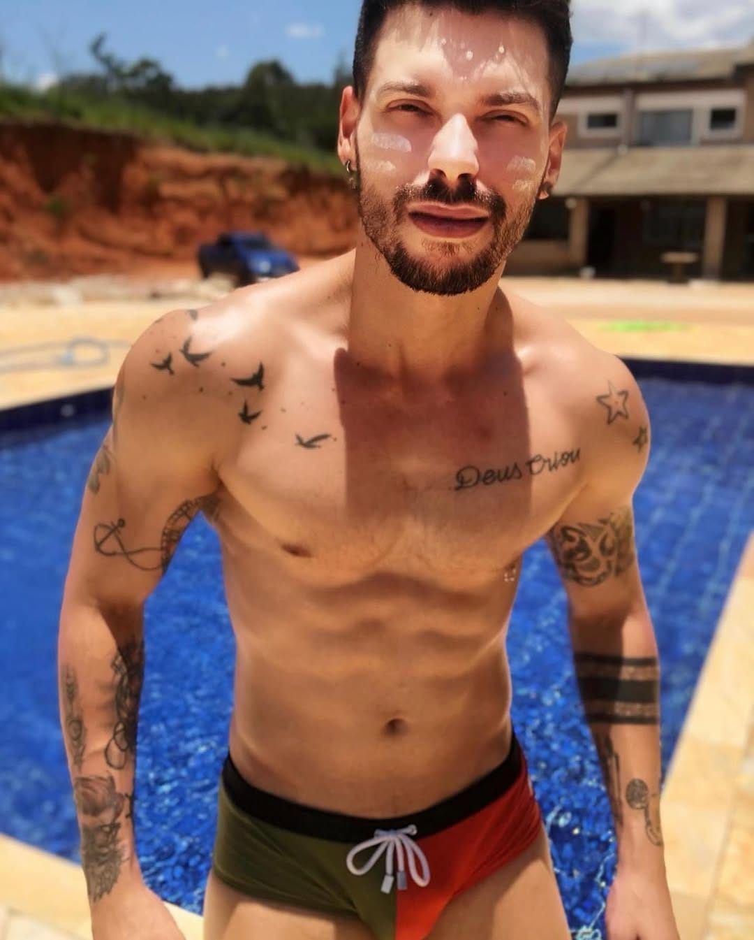 Post 9 by PK Floripa on Instagram (image)