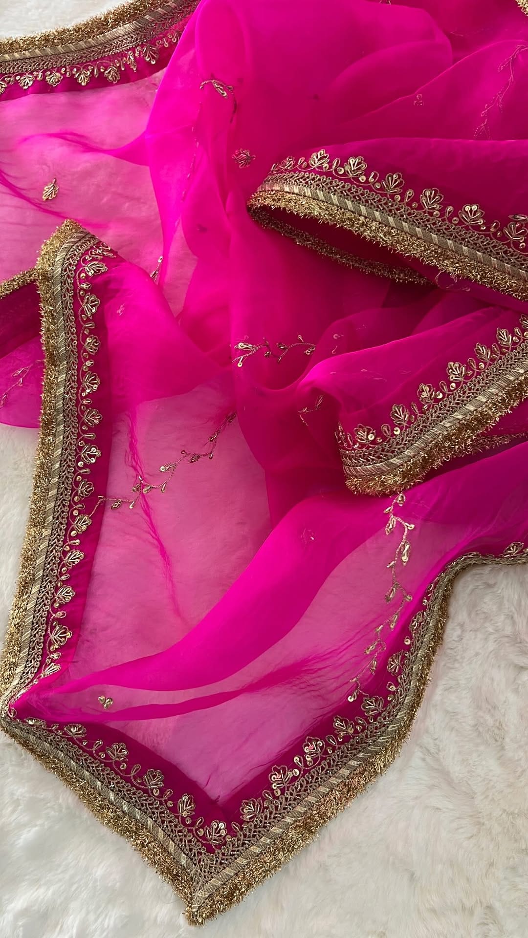 Post 8 by Gulabi Nagri By Garima on Instagram (video)