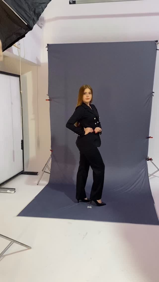 Post 7 by Lara Cindy on Instagram (video)