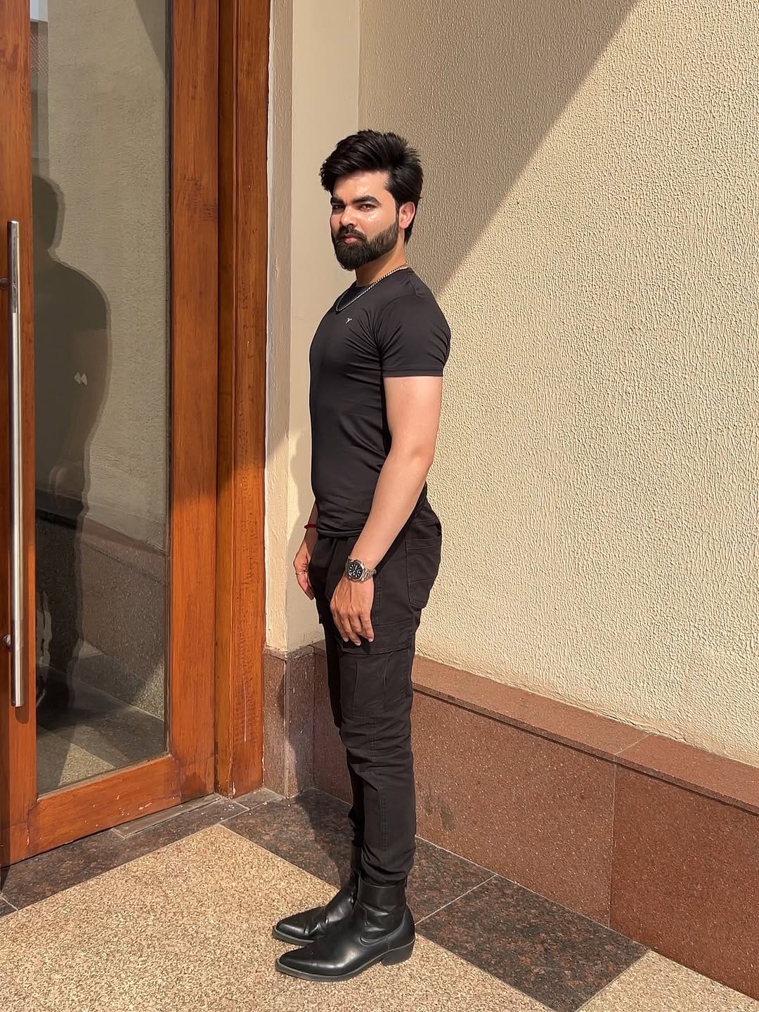 Post 9 by Sandeep Singh🕉️ on Instagram (carousel)