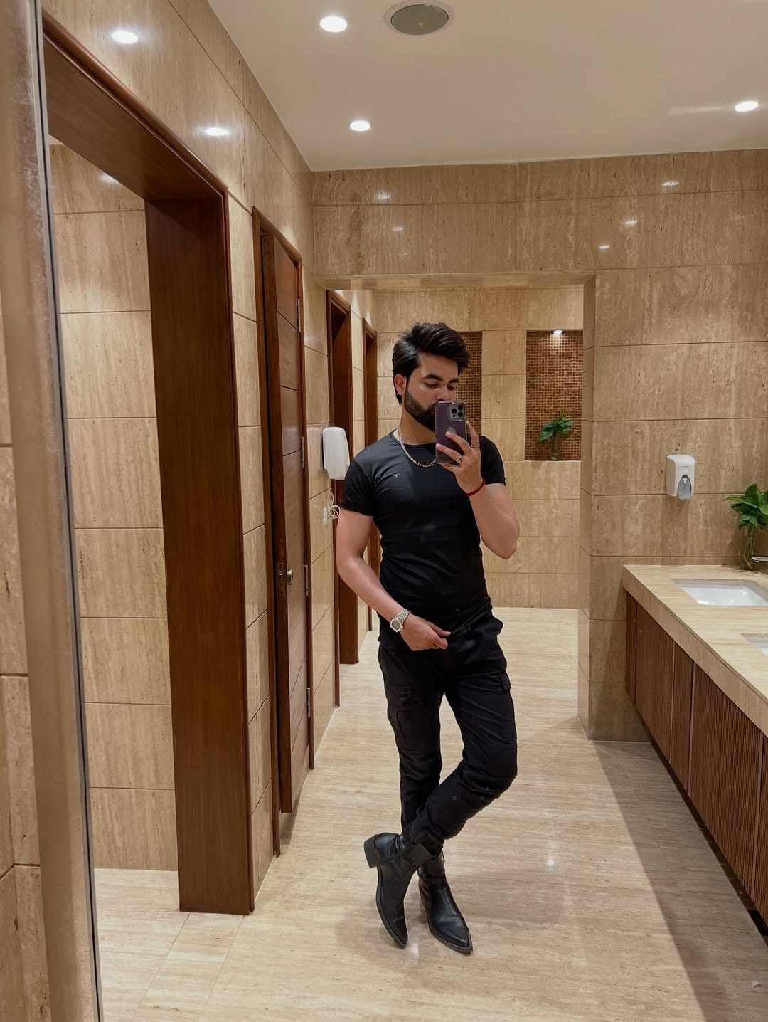 Post 4 by Sandeep Singh🕉️ on Instagram (carousel)