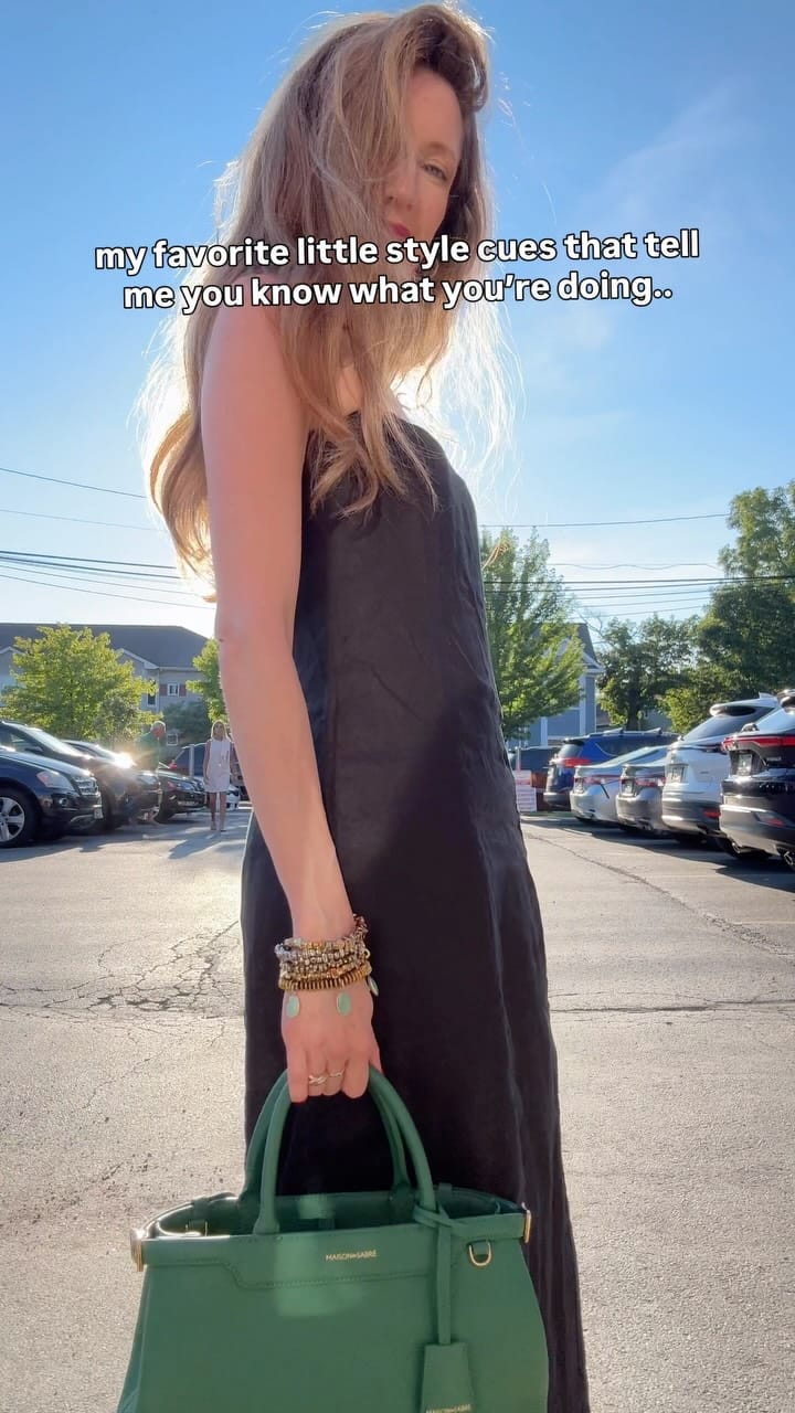 Post 6 by Ziba Shops Style on Instagram (video)