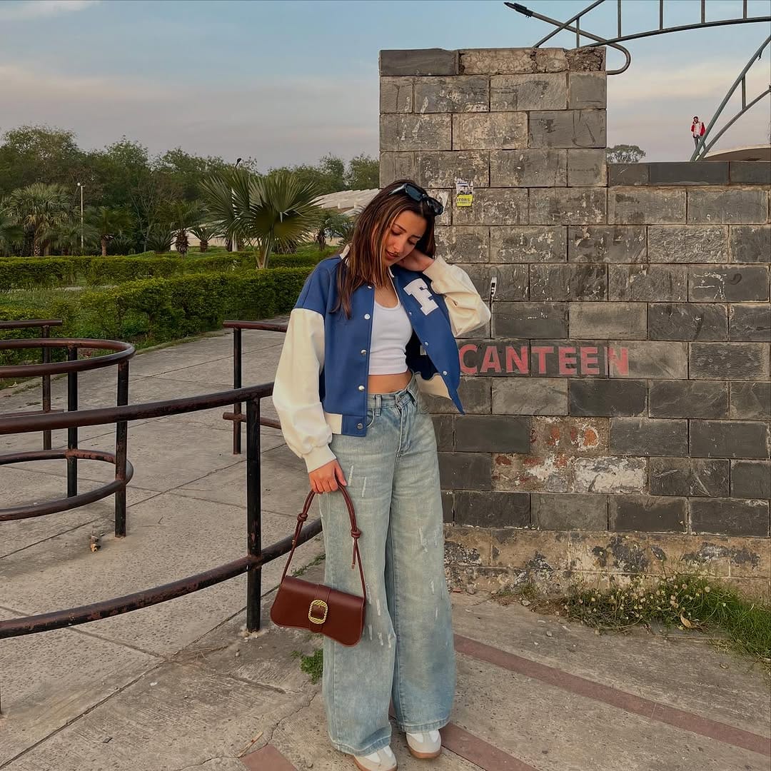 Post 10 by Isha 🕊️ on Instagram (carousel)