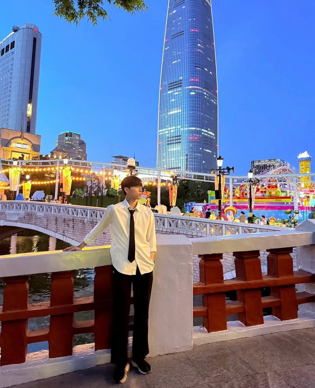 Post 7 by 송 재윤 on Instagram (carousel)