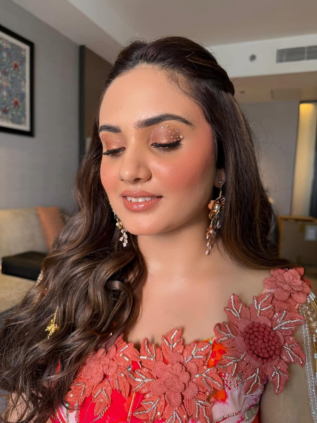 Post 5 by 𝐄𝐬𝐡𝐞𝐞𝐭𝐚 𝐀 𝐀𝐠𝐚𝐫𝐰𝐚𝐥 on Instagram (carousel)