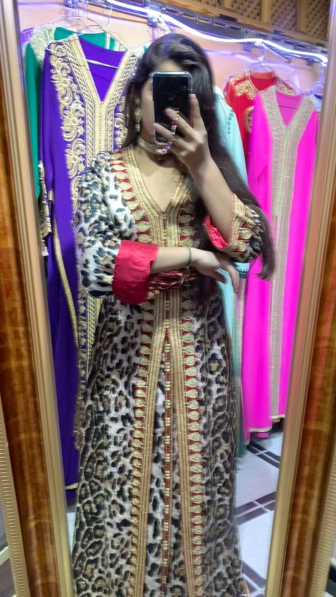 Post 9 by Caftan Lux Hanae on Instagram (video)