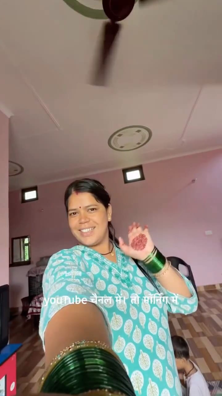 Post 7 by Mayank Bhumi Vlogs on Instagram (video)