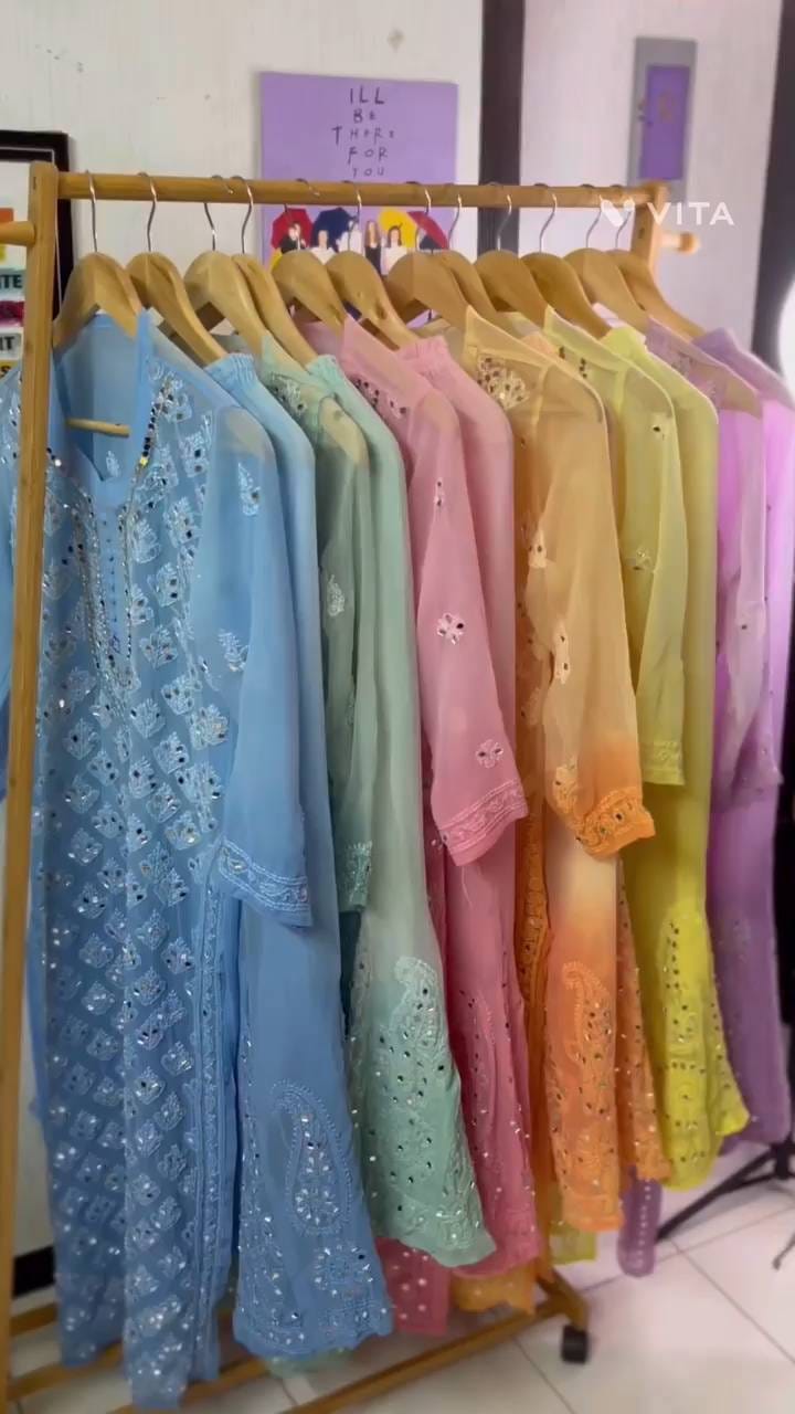 Post 10 by Lucknowi Chikankari 🧿By  Priyanshi Pandey on Instagram (video)