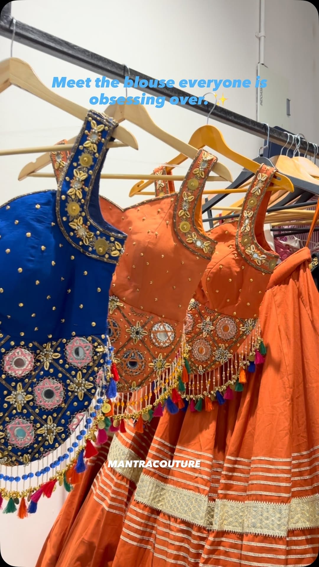 Post 3 by MANTRA COUTURE ™ on Instagram (video)