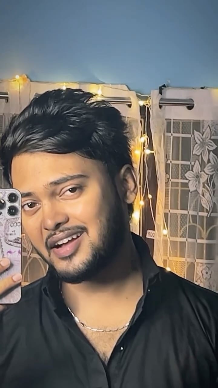 Post 4 by Rohit Dey on Instagram (video)