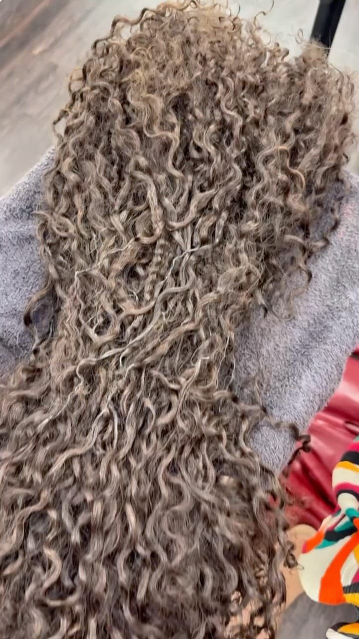 Post 1 by Glueless Ready to Wear Wigs on Instagram (video)