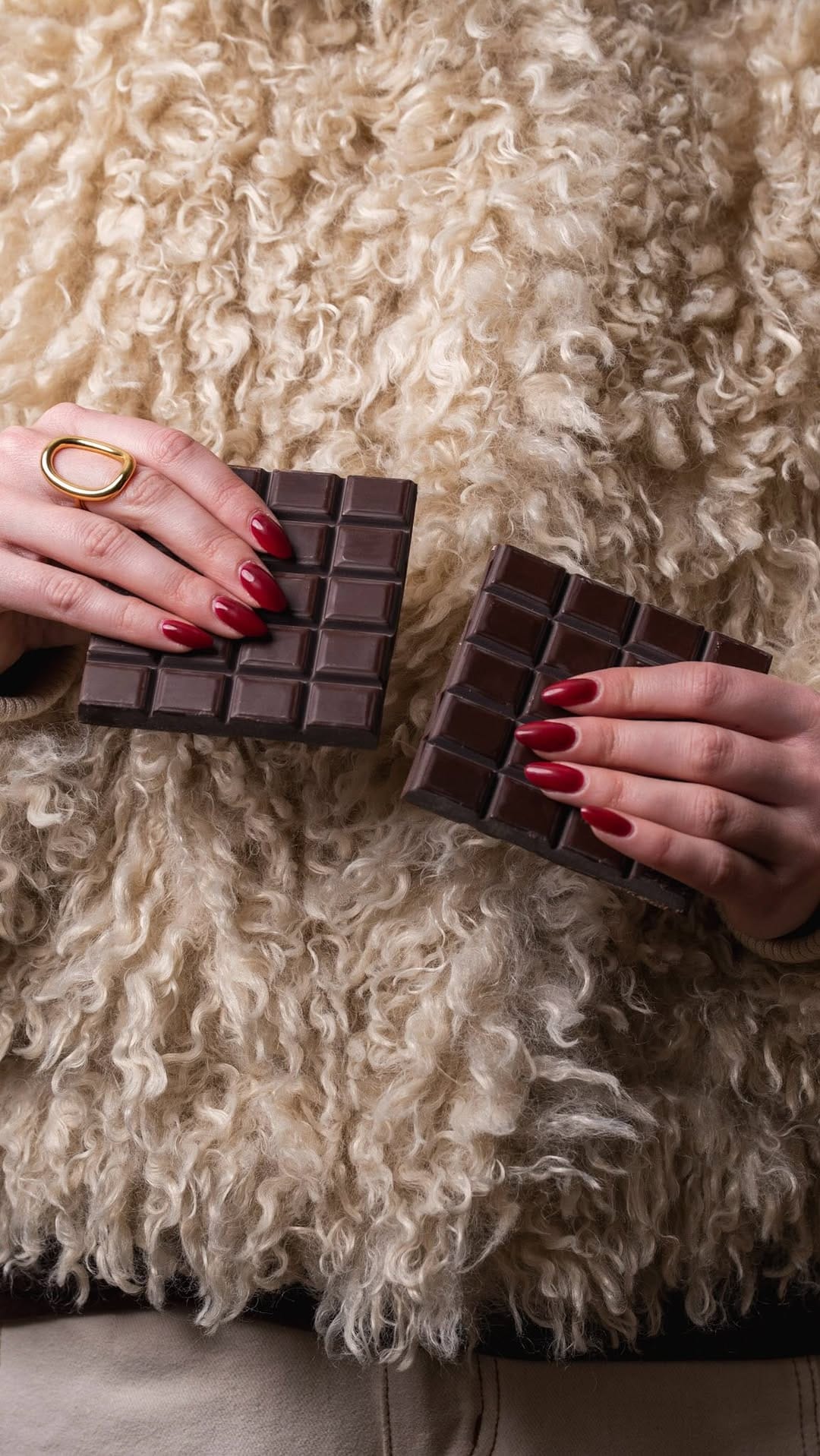 Post 9 by être concept store on Instagram (video)