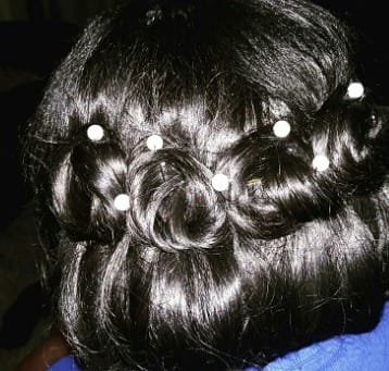 Post 2 by Bridal Hair-Styling on Instagram (image)