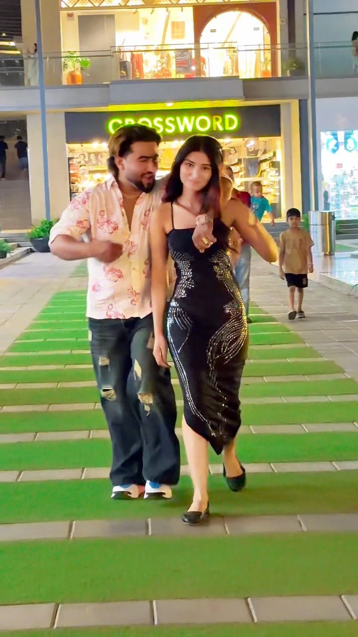 Post 5 by Farman Noor Khan on Instagram (video)