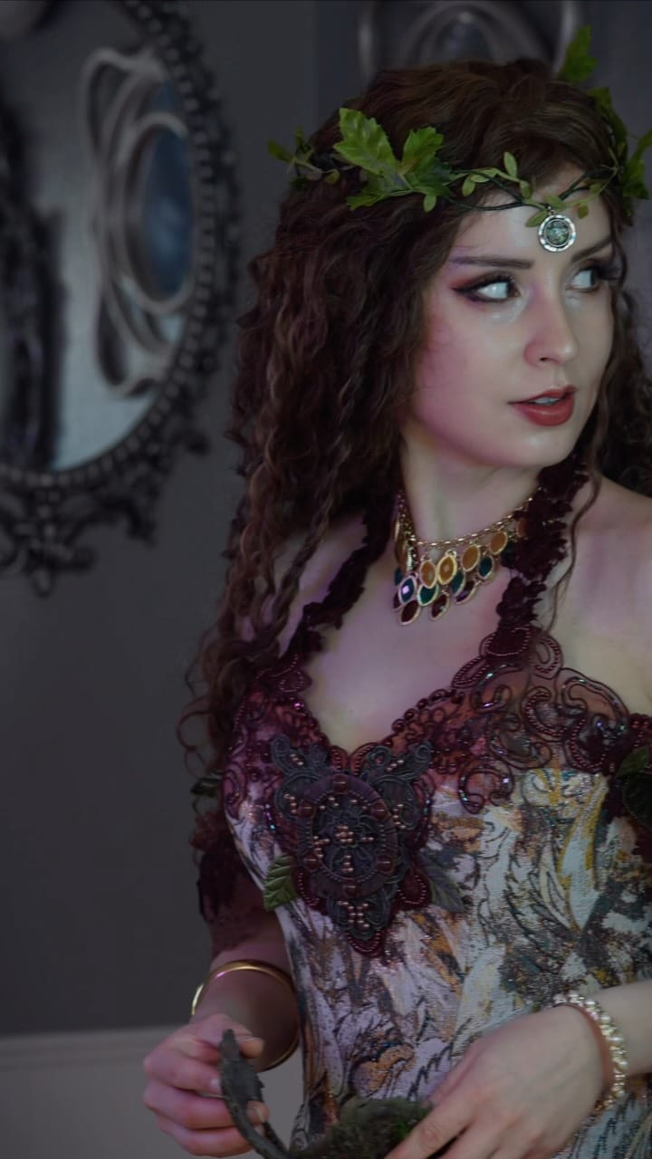 Post 8 by Raine Emery 🌙 on Instagram (video)