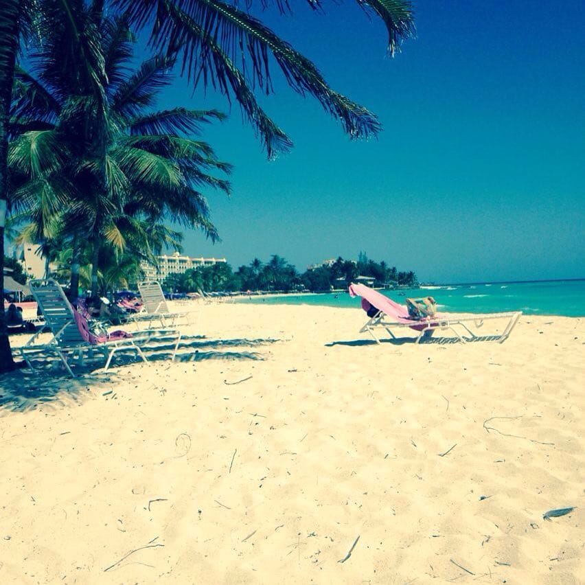 Post 4 by Destination Tips on Instagram (image)