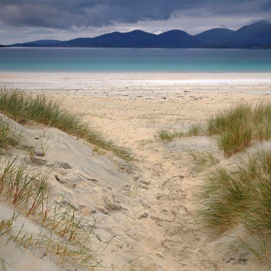Post 6 by Destination Tips on Instagram (image)