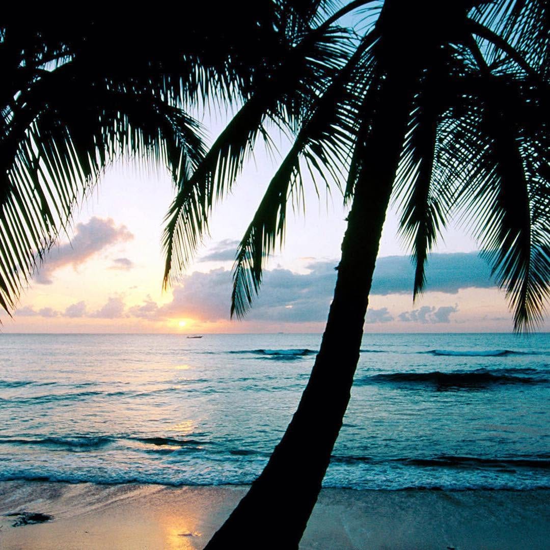 Post 3 by Destination Tips on Instagram (image)