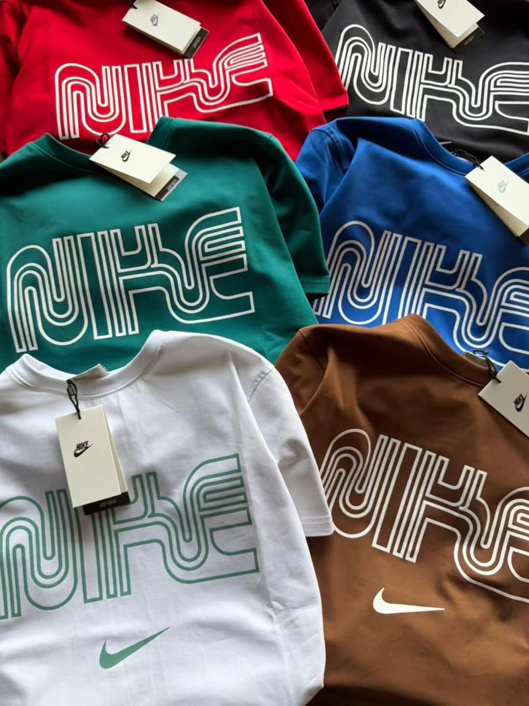 Post 8 by Fashion & u.com on Instagram (carousel)