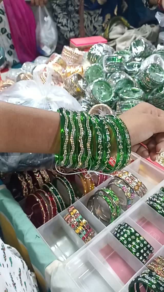 Post 3 by Shristi Angle on Instagram (video)