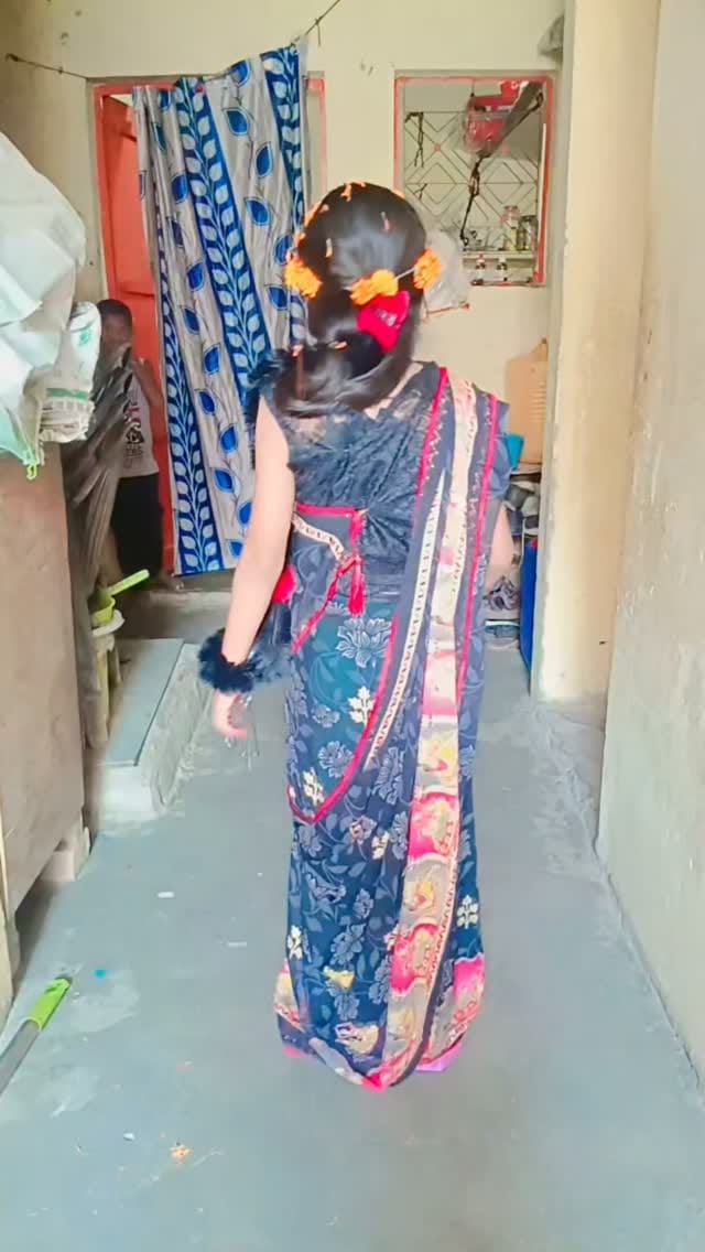 Post 2 by Shristi Angle on Instagram (video)