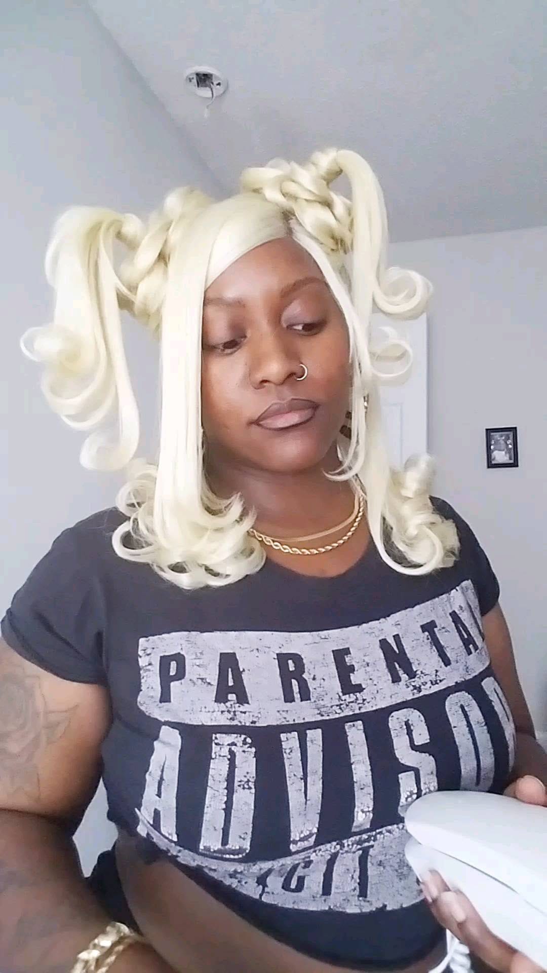 Post 10 by Shantes Epilation on Instagram (video)