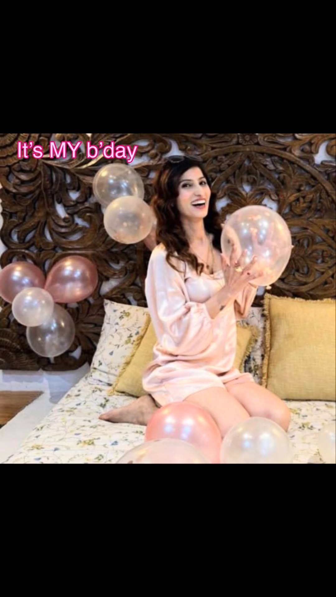 Post 3 by Poonam Gidwani on Instagram (video)