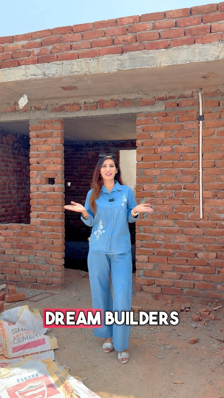Post 2 by Poonam Gidwani on Instagram (video)