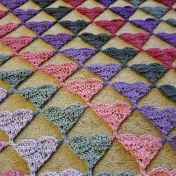 Post 6 by Fiber Spider on Instagram (video)