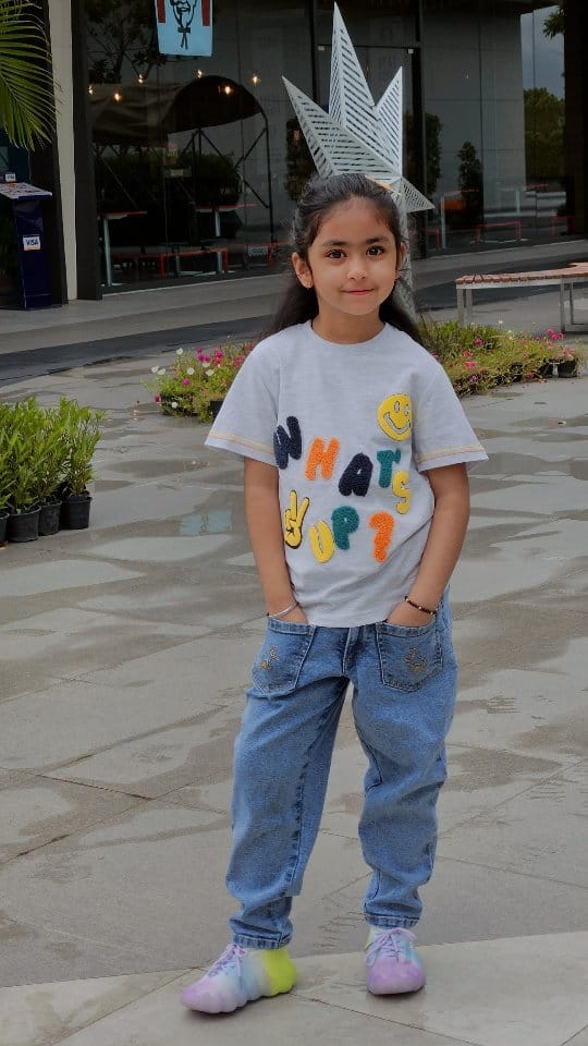 Post 5 by Abhiti Srivastava on Instagram (video)