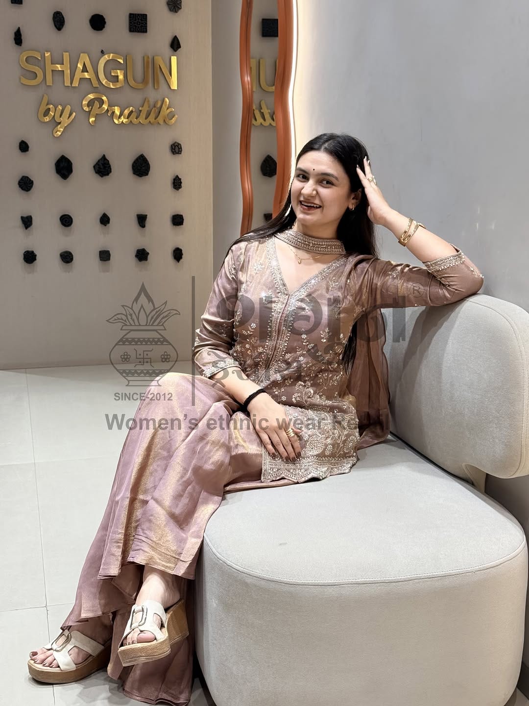 Post 1 by Shagun Dresses ®- By ℙ𝕣𝕒𝕥𝕚𝕜 𝕂𝕙𝕒𝕟𝕖𝕤𝕒 on Instagram (carousel)