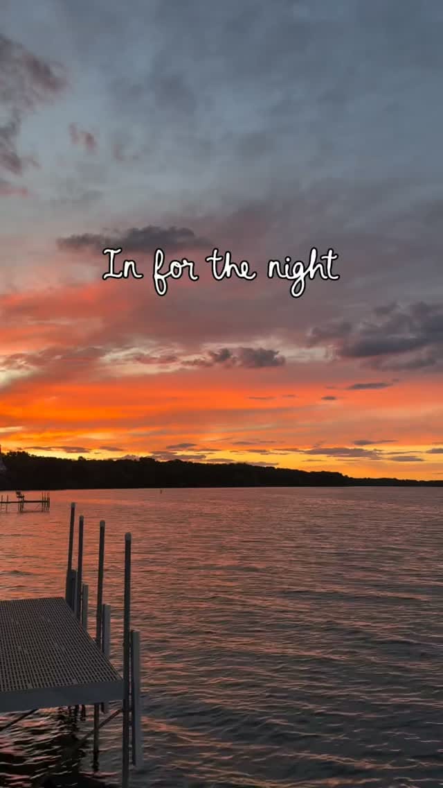 Post 5 by Esha Girl on Instagram (video)