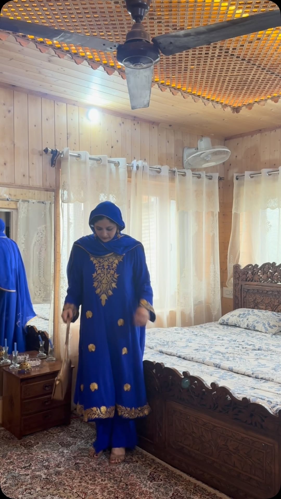 Post 6 by Zaibun Nissa on Instagram (video)